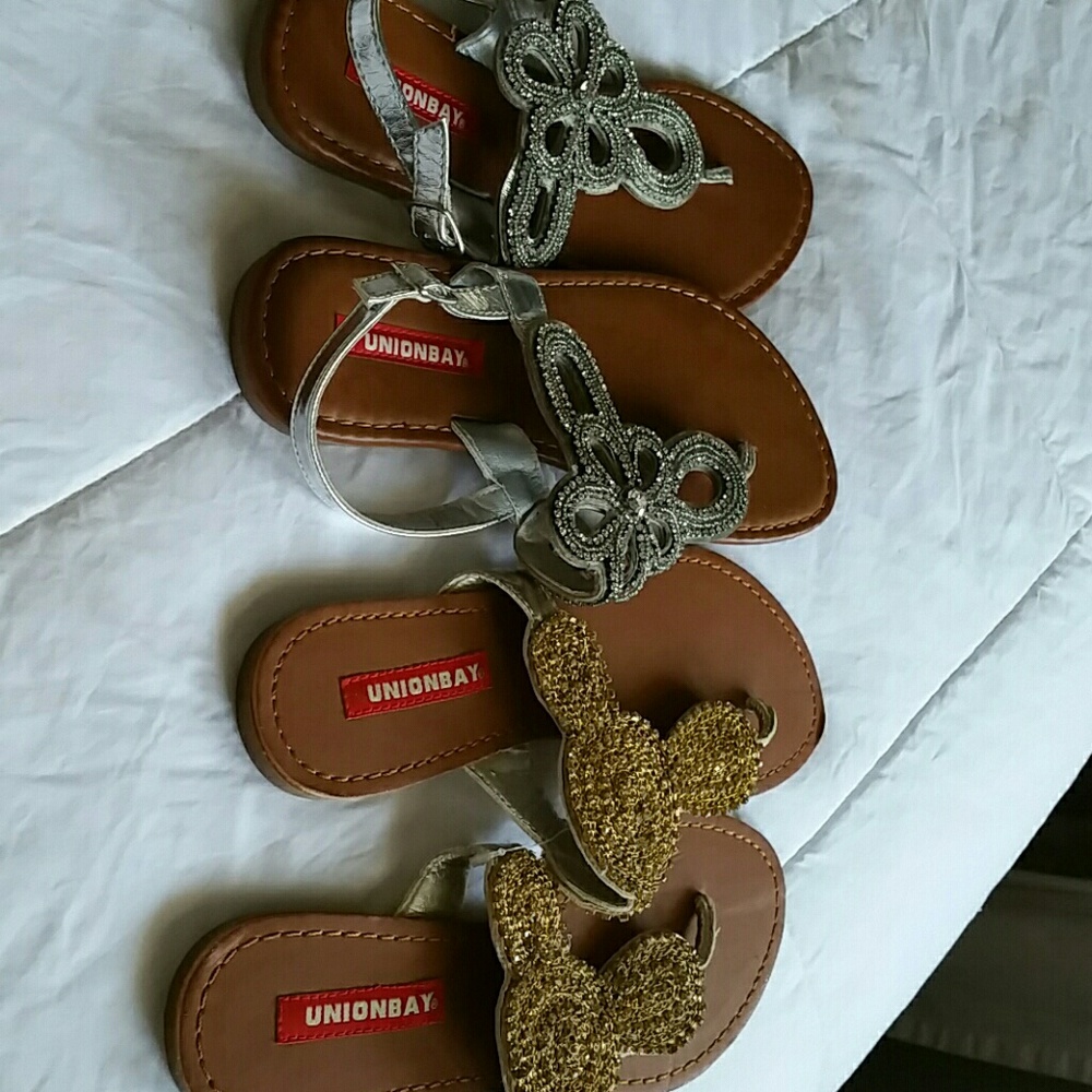 Sandles